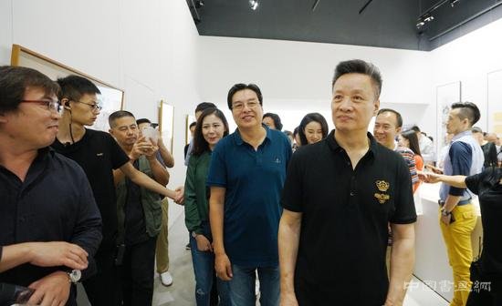 “执管风韵”管峻书画展于德基美术馆开馆日亮相