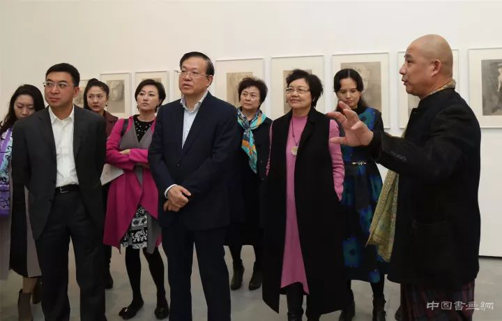 “一个人的艺术史——方力钧"盛大开幕