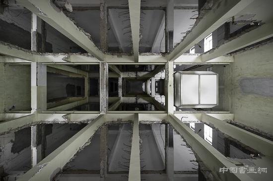 拉尔夫·鲁戈夫出任第58届威尼斯双年展总策展人