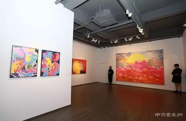 成都K空间举办周春芽与方力钧双人展