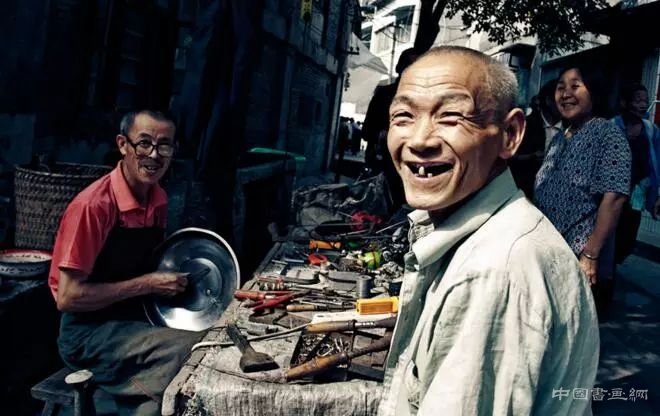 梁晓声:做一个平凡普通人,有那么令人沮丧么?