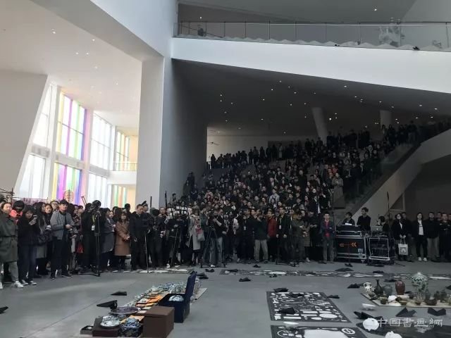 邱志杰：追忆者的共同体