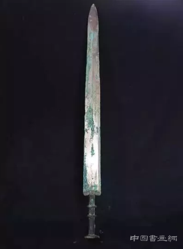 陕西考古发现2000多年前秦国古酒 近乳白色透明纯净