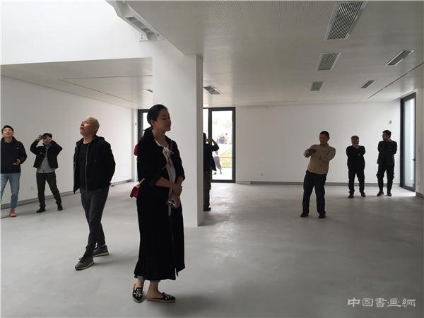 何多苓和他的何多苓美术馆:从“空”中诞生