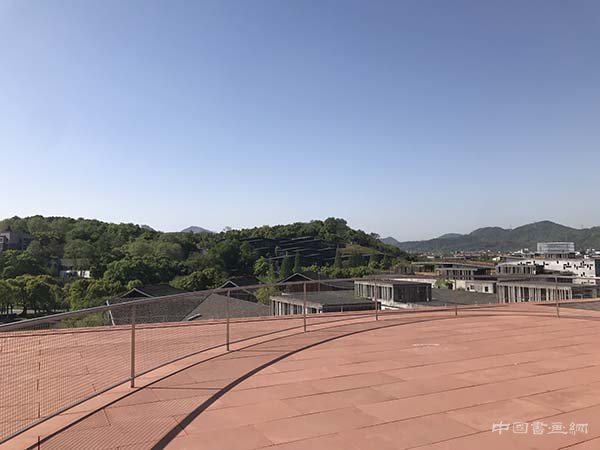 超越建筑 现实主义的“乡土情结”再现