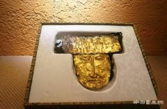 西藏阿里首次展出黄金面具等珍贵文物