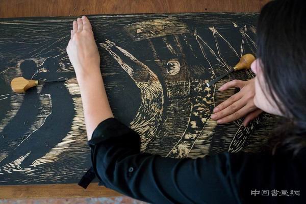 笔触之下的绝望与新生