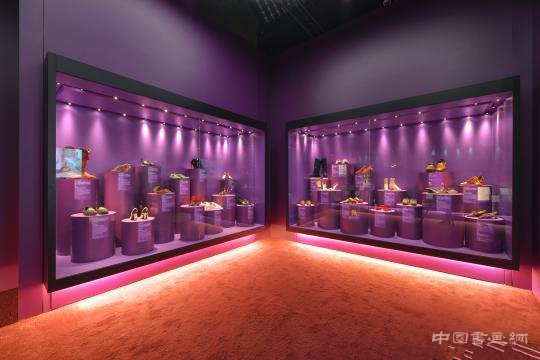 英国博物馆《鞋履:乐与苦展览》亚洲巡展落地北京