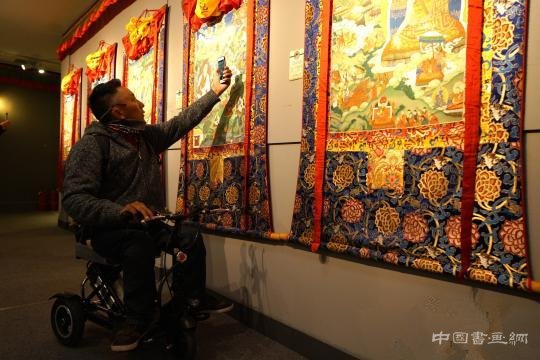 西藏写实派唐卡首次举行大型展览