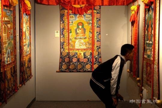 西藏写实派唐卡首次举行大型展览