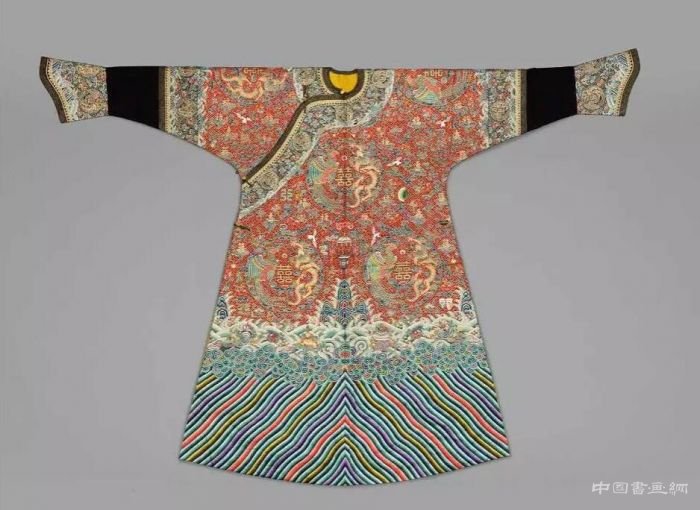 清代后宫华服的礼、仪、制
