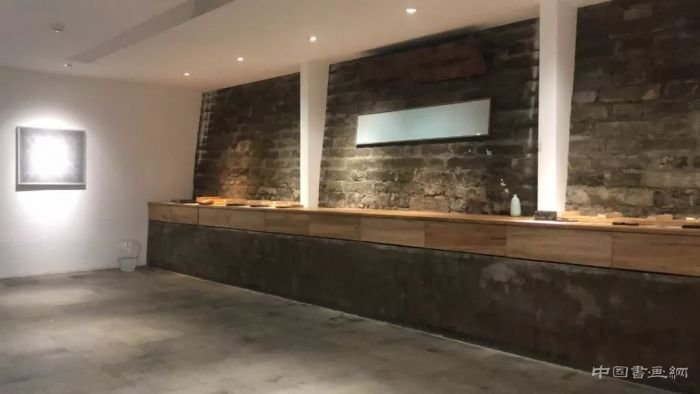 墨隐色 墨化艺术第一回 从“白立方”到“老粮仓”