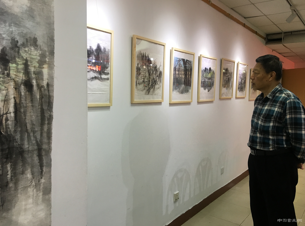 著名国画家侯昌文画展在京开幕
