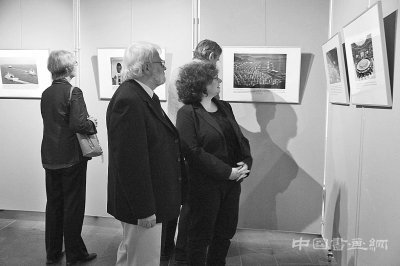 中华人民共和国成立70周年巡展在柏林开幕