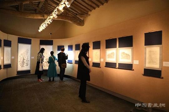 中韩携手展四十余幅飞天拓本作品 传承发展“邻邦友谊”