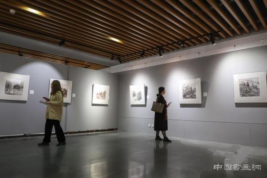 “山与海之间”2019年中国-法国油画邀请展在贵阳开展
