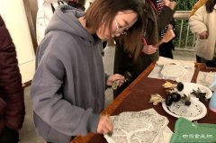 <b>宁夏博物馆举办“岩画与居延汉简艺术展”</b>