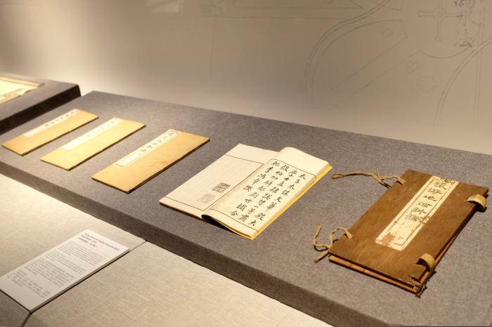 “世鉴真章——世博历史文献展”在上海世博会博物馆开展