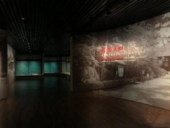 <b>唐招提寺鉴真文物与东山魁夷隔扇画展在上海开幕</b>