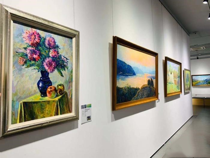 百余件俄罗斯油画雕塑作品在哈尔滨展出