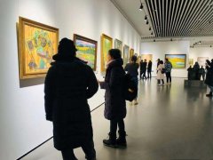 <b>百余件俄罗斯油画雕塑作品在哈尔滨展出</b>