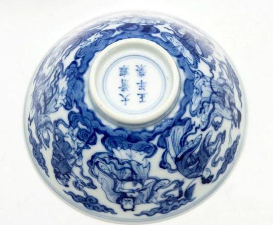 中国青花碗在英拍卖 预计金额达3万英镑