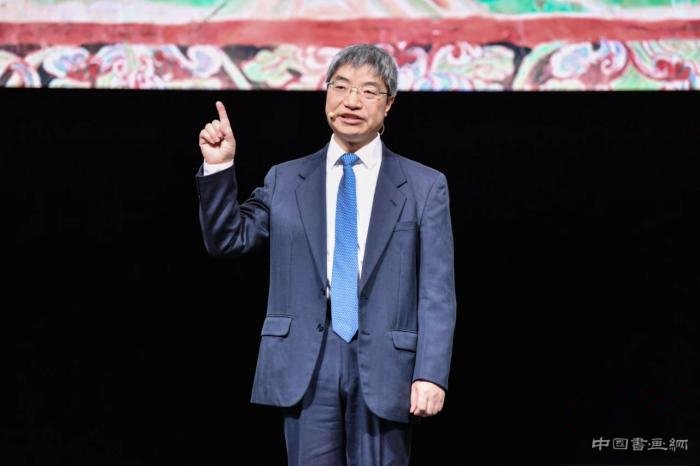 敦煌莫高窟推出窟外展示游览 游客可身临其境享奇幻体验