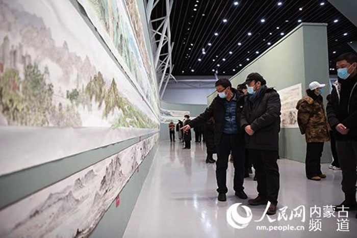 “双万工程”草图色彩稿审读论证会在内蒙古美术馆召开