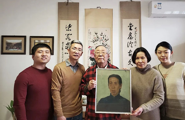 中央美术学院美术馆获捐董希文油画《王玉芳大娘像》