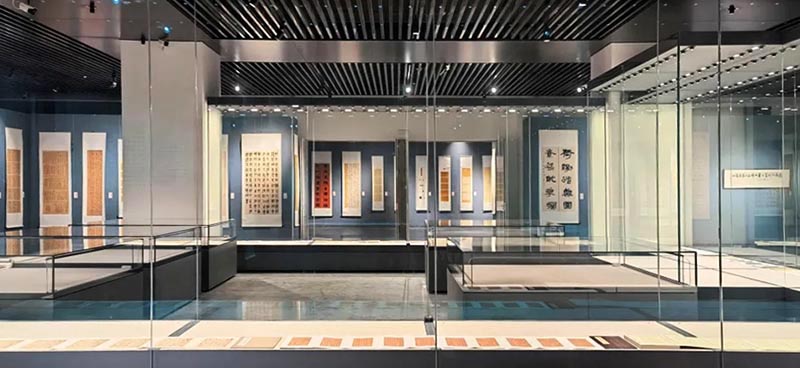 江苏省第三届妇女书法篆刻作品展在无锡博物院开幕