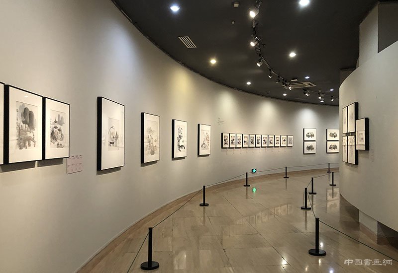 屏风九叠云锦张 影落明湖清黛光：方骏艺术展