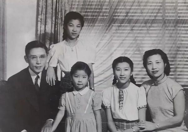  象心以澂源：纪念周培源先生诞辰120周年特展在无锡博物院开幕