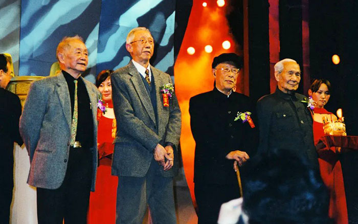 一代“鬼才”黄永玉逝世 享年99岁