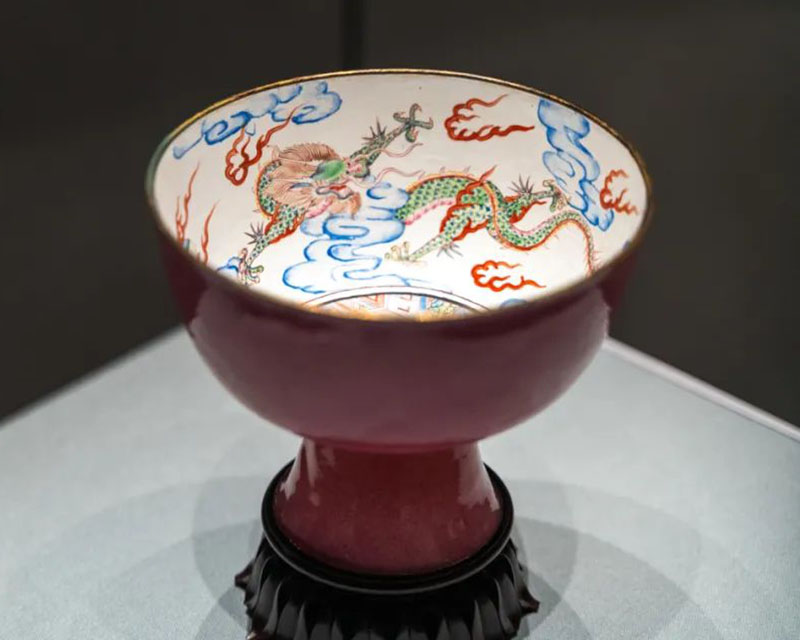  洋瓷与华彩:香港中文大学文物馆藏广珐琅特展 见证不同文明间的交往与对话