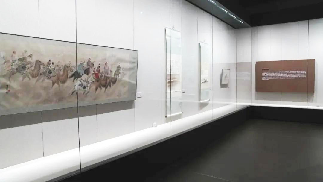 “塞外驼铃：关山月1940年代西北写生与敦煌临摹专题展”在新疆美术馆开幕
