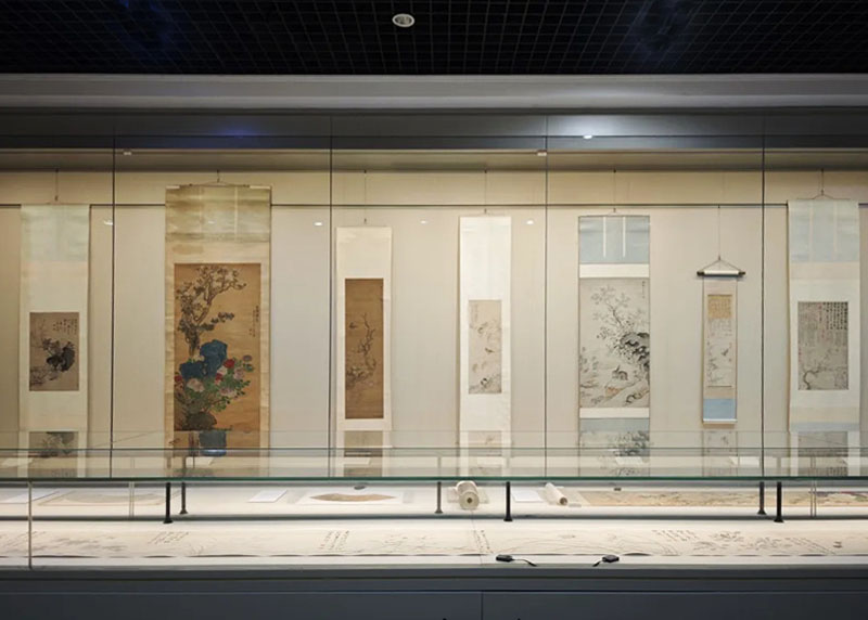  河上花：中国花鸟画之道特展揭幕 13米八大山人《河上花》全卷呈现