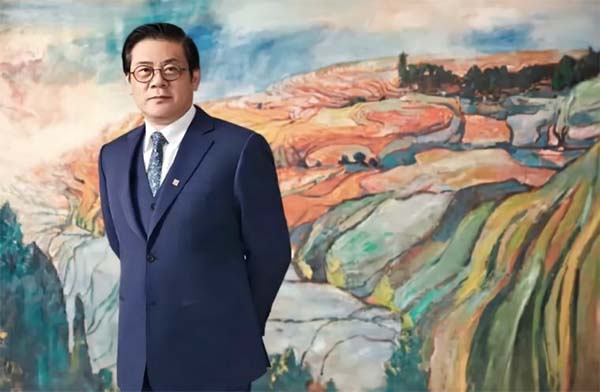 徐里向国家大剧院艺术中心捐赠巨幅油画