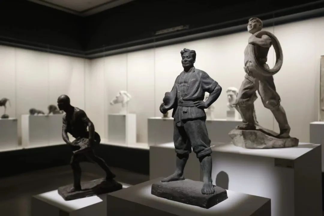 塑者颀功：中国美术学院雕塑展今日开幕