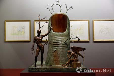 跟“疯狂达利”，学习鉴别雕塑的真假